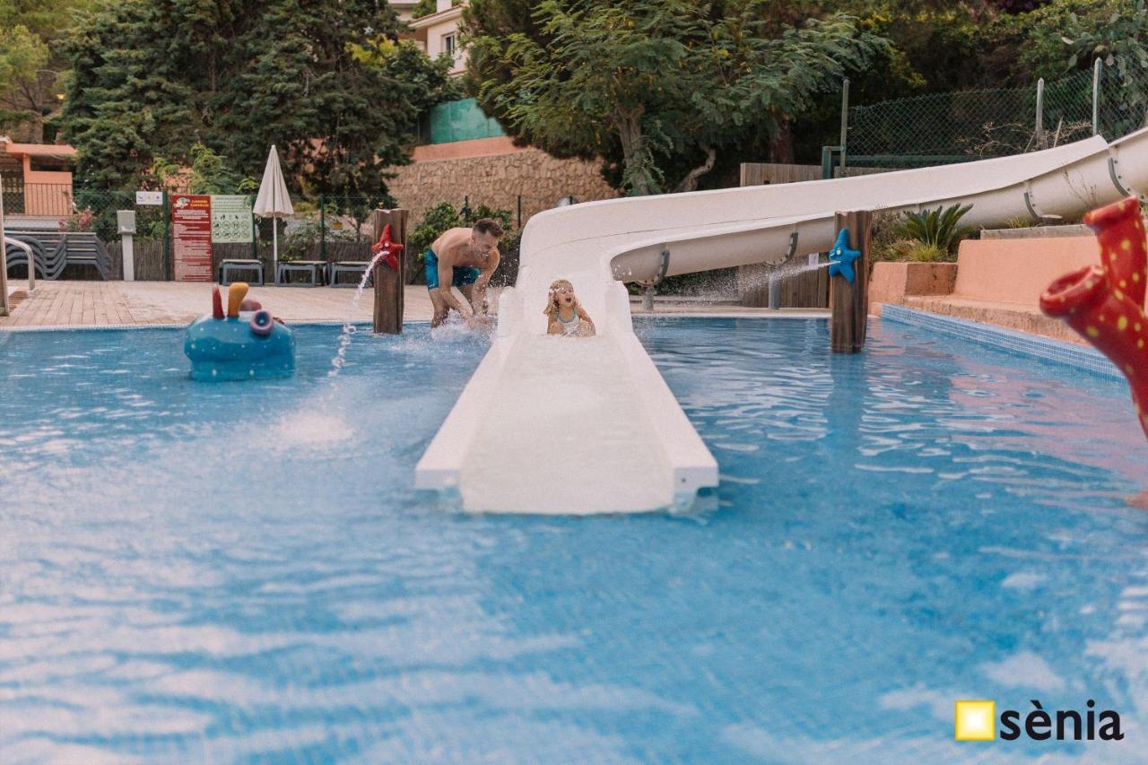 Albatross Mobile Homes On Camping Cala Canyelles Lloret de Mar Dış mekan fotoğraf
